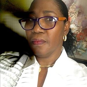 Meet your Posher, Norma